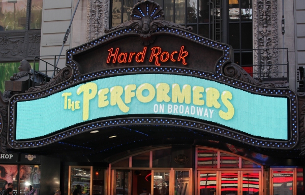 Photo Exclusive: Cheyenne Jackson, Henry Winkler and THE PERFORMERS Cast Takes Times Square! Image