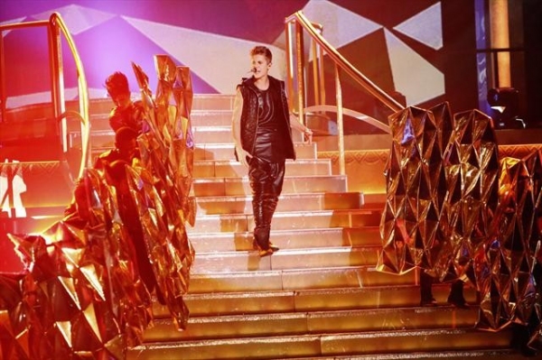 Photo Coverage: Dancing with the Stars First Results Show + Justin Bieber! 