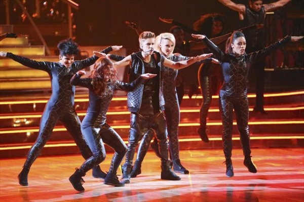 Photo Coverage: Dancing with the Stars First Results Show + Justin Bieber! Image