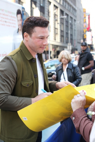 Photo Coverage: Rocco DiSpirito Vistis GOOD MORNING AMERICA  Image