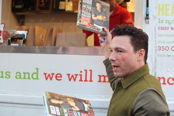 Photo Coverage: Rocco DiSpirito Vistis GOOD MORNING AMERICA  Image