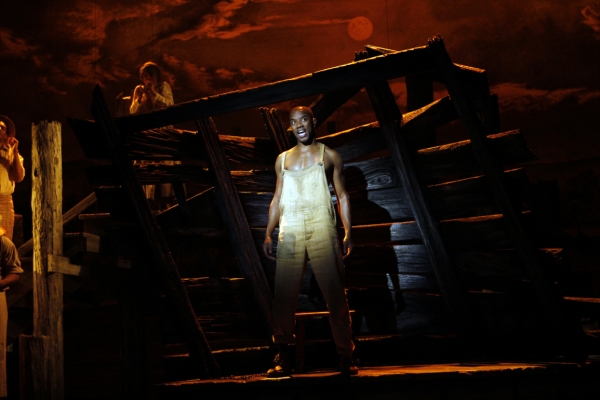 Photo Flash: First Look at Rodney Hicks, Randy Scholz and More in Village Theatre's BIG RIVER 