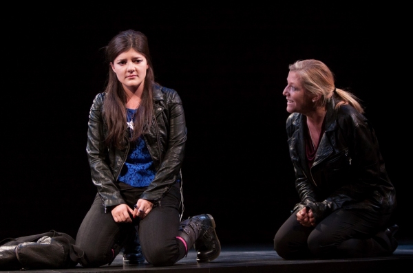 Photo Flash: First Look at Atlantic Theater Company's HARPER REGAN Image