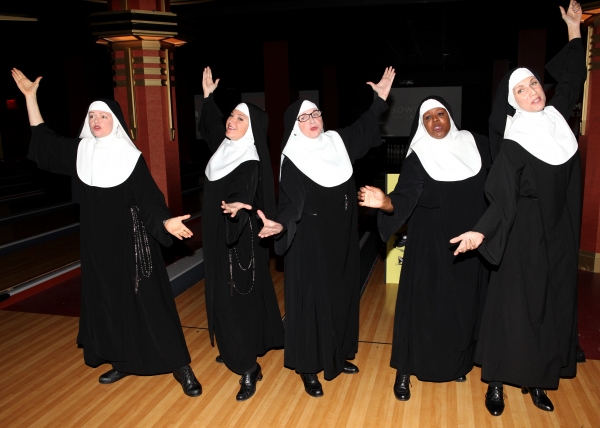 Photo Coverage: Cindy Williams & NUNSET BOULEVARD Cast Meet the Press! Image