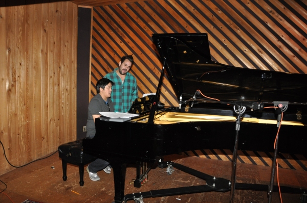 Photo Coverage Exclusive: PETER AND THE STARCATCHER Cast Records 'Carols For A Cure' Image