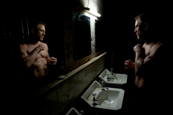 Photo Flash: New SKYFALL Stills - Daniel Craig, Javier Bardem and More! Image