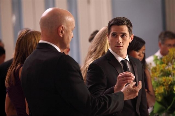 Photo Coverage: Sneak Preview of 666 PARK AVENUE on 10/21 Image