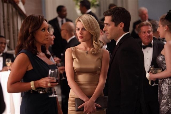 Photo Coverage: Sneak Preview of 666 PARK AVENUE on 10/21 Image