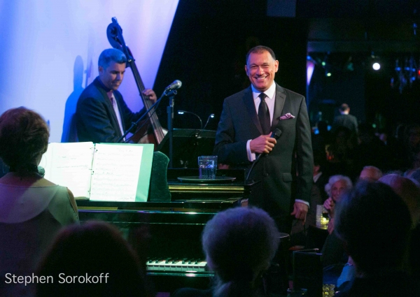 Photo Coverage: Frank Dain's THE MAGIC OF MATHIS at the Metropolitan Room Image
