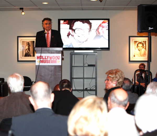 Photo Flash: Over 300 Stars Gather to Celebrate Life Industry Advocate Dale Olson Image