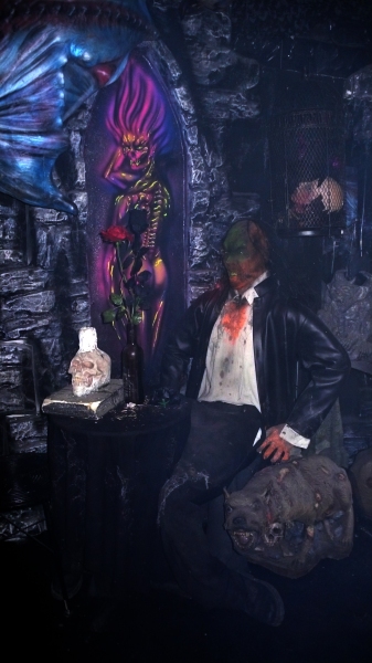 Photo Coverage: Inside the 'Blood Manor' Press Preview Image