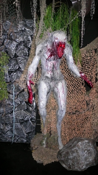 Photo Coverage: Inside the 'Blood Manor' Press Preview Image