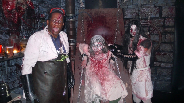 Photo Coverage: Inside the 'Blood Manor' Press Preview Image