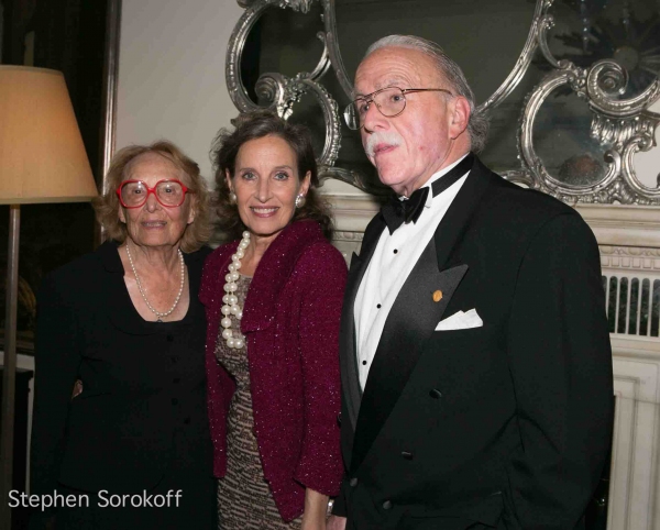 Photo Coverage: Andrea Marcovicci Brings SMILE to Cafe Carlyle Image