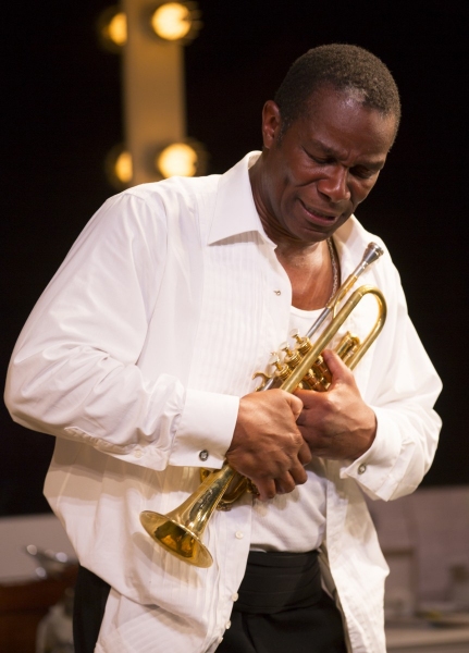 Photo Flash: First Look at John Douglas Thompson in SATCHMO AT THE WALDORF at Long Wharf Theatre Image