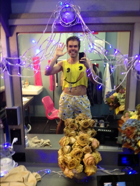 Photo Flash: Saturday Intermission Pics, Oct 6 - Perez Hilton's Last NEWSical Shot, ANYTHING GOES' First Tour Pic and More! Image