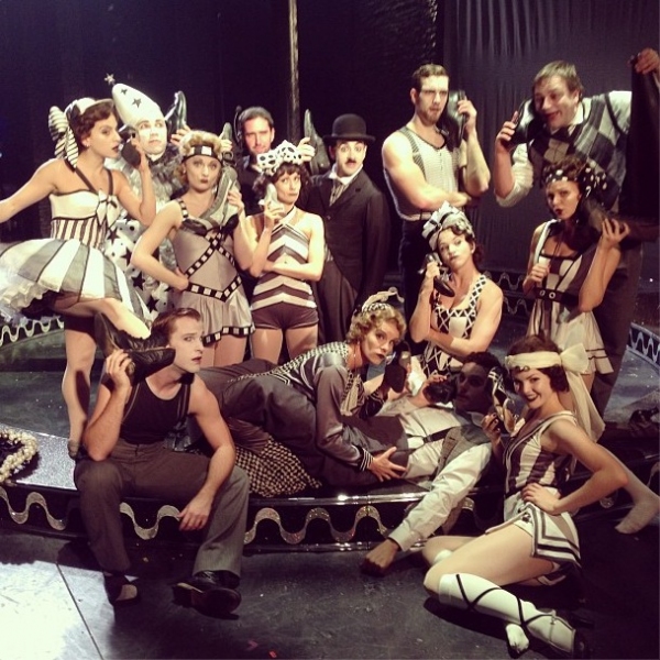Photo Flash: Saturday Intermission Pics, Oct 6 - Perez Hilton's Last NEWSical Shot, ANYTHING GOES' First Tour Pic and More! Image