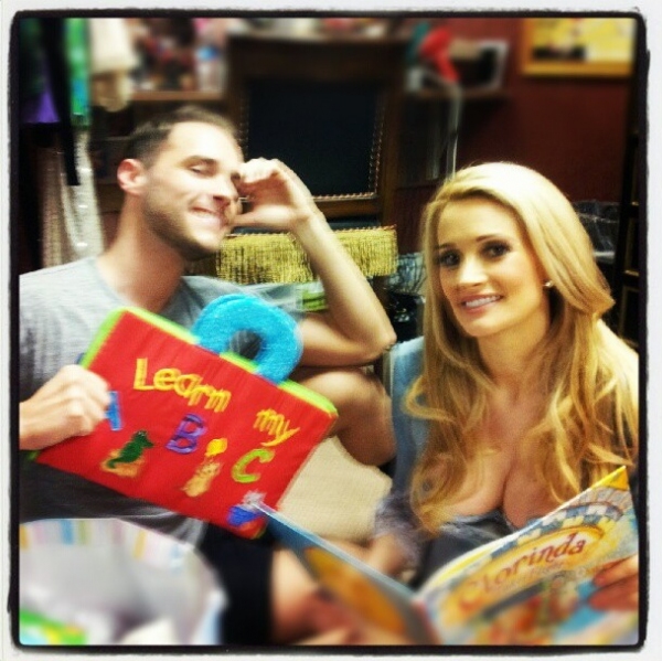 Photo Flash: Saturday Intermission Pics, October 6 - Part 2 - PHANTOM Supports PBS, Hello from Paper Mill's A CHORUS LINE and More!  Image