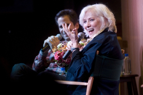 Photo Flash: Betty Buckley Sings from 'Ah, Men!' at Barnes & Noble Image