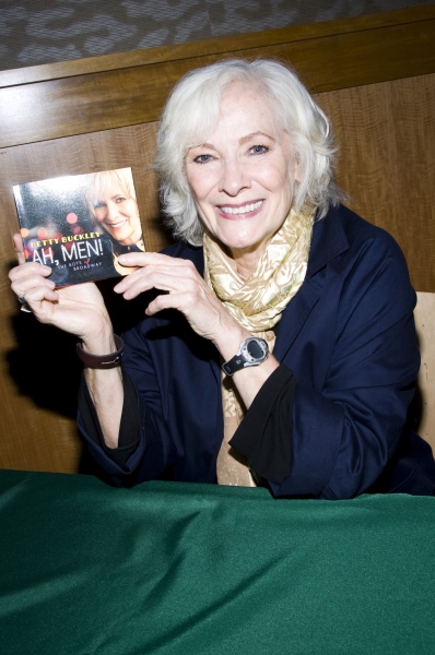 Photo Flash: Betty Buckley Sings from 'Ah, Men!' at Barnes & Noble Image