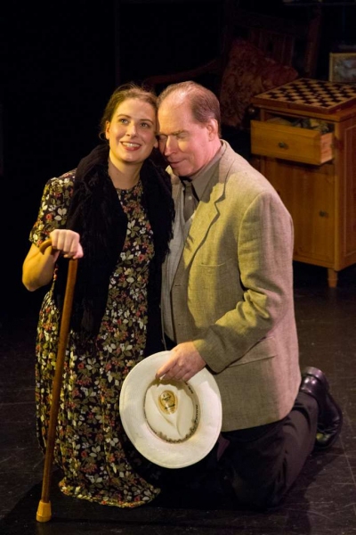 Photo Flash: First Look at Isle of Shoals Productions' SHADOWLANDS Image