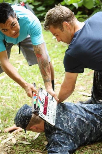 Photo Flash: Behind-The-Scenes Look at LAST RESORT's Upcoming Episode, 'Voluntold,' Airs 10/18 