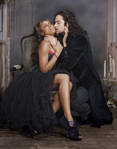 Constantine Maroulis 

Date Of Birth:
September 17, 1975 (37)
Birth Place:
Brook Photo
