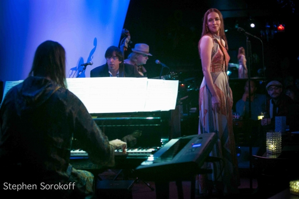 Photo Coverage: Lauren Fox Brings CANYON FOLKIES to Metropolitan Room Image
