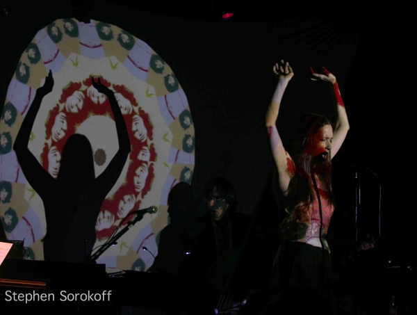 Photo Coverage: Lauren Fox Brings CANYON FOLKIES to Metropolitan Room Image
