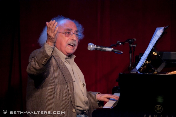 Photo Flash: Robert Cuccioli Debuts THE LOOK OF LOVE at Broadway at Birdland Image