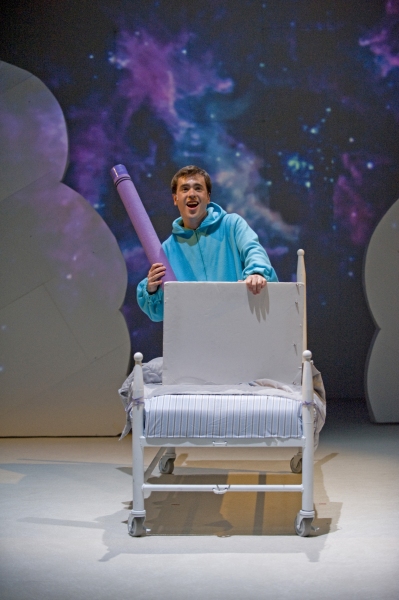 Photo Flash: First Look at Chicago Children's Theatre's HAROLD AND THE PURPLE CRAYON Image