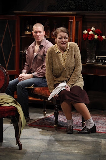 Photo Flash: First Look at Irish Rep's THE FREEDOM OF THE CITY Image