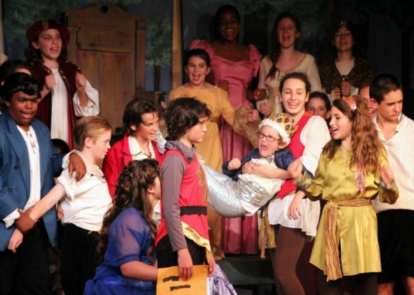 Photo Flash: First Look at Kentwood Players' ROCKIN' ROBIN HOOD Image