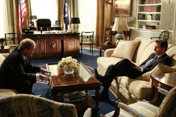 Photo Flash: First Look at SCANDAL's Upcoming Episode, 'Beltway Unbuckled,' 10/25 