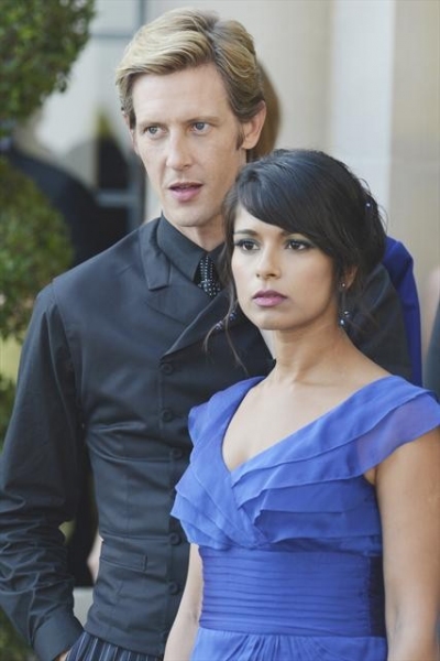 Photo Flash: First Look at REVENGE's 11/4 Episode 'Illusion' Image