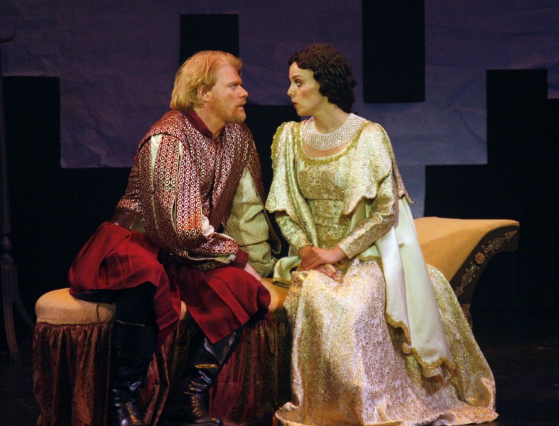 Photo Flash: Sneak Peek at TUTS' CAMELOT  Image