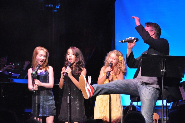 Photo Coverage: Leslie Odom Jr., Alice Ripley and More Perform at ROCKERS ON BROADWAY Image