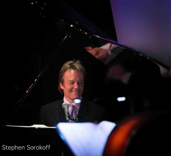 Photo Coverage: Eric Comstock & Barbara Fasano Bring THE NIGHT HAS A THOUSAND EYES to Metropolitan Room Image