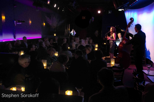 Photo Coverage: Eric Comstock & Barbara Fasano Bring THE NIGHT HAS A THOUSAND EYES to Metropolitan Room Image