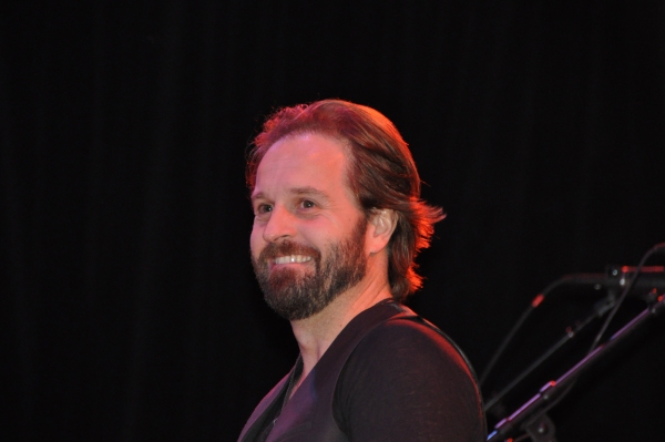 Photo Coverage: Alfie Boe Plays NYC's Town Hall! Image