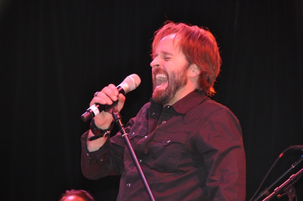 Photo Coverage: Alfie Boe Plays NYC's Town Hall! Image