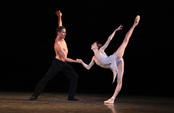 Photo Coverage: Bolshoi Ballet's Svetlana Zakharova & Andrei Merkuriev Perform 'Distant Cries' Image
