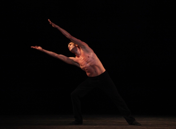 Photo Coverage: Bolshoi Ballet's Svetlana Zakharova & Andrei Merkuriev Perform 'Distant Cries' Image