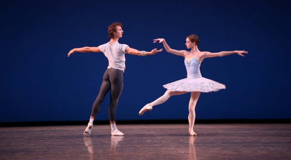Photo Coverage: Bolshoi Ballet's Olga Smirnova & Semyon Chudin Perform 'Grand Pas Classique' Image