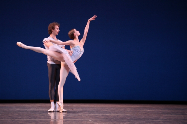 Photo Coverage: Bolshoi Ballet's Olga Smirnova & Semyon Chudin Perform 'Grand Pas Classique' Image
