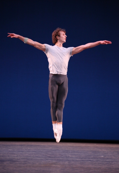 Photo Coverage: Bolshoi Ballet's Olga Smirnova & Semyon Chudin Perform 'Grand Pas Classique' Image