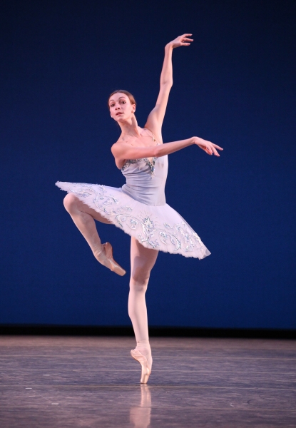 Photo Coverage: Bolshoi Ballet's Olga Smirnova & Semyon Chudin Perform 'Grand Pas Classique' Image