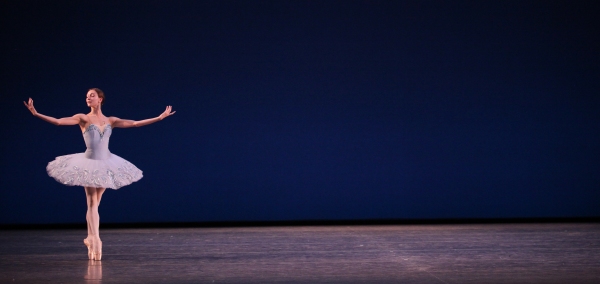 Photo Coverage: Bolshoi Ballet's Olga Smirnova & Semyon Chudin Perform 'Grand Pas Classique' Image