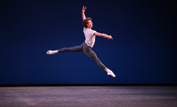 Photo Coverage: Bolshoi Ballet's Olga Smirnova & Semyon Chudin Perform 'Grand Pas Classique' Image