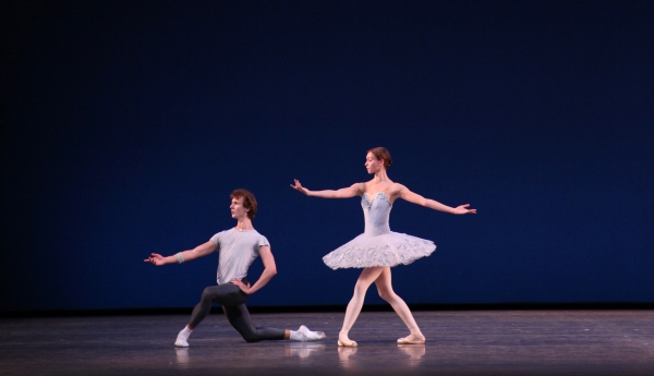 Photo Coverage: Bolshoi Ballet's Olga Smirnova & Semyon Chudin Perform 'Grand Pas Classique' 